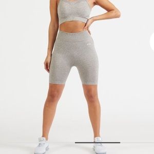 AYBL MOTION SEAMLESS CYCLING SHORTS